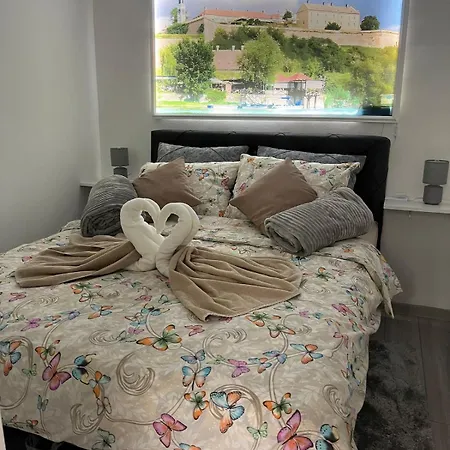 Oasis Апартаменты Нови-Сад